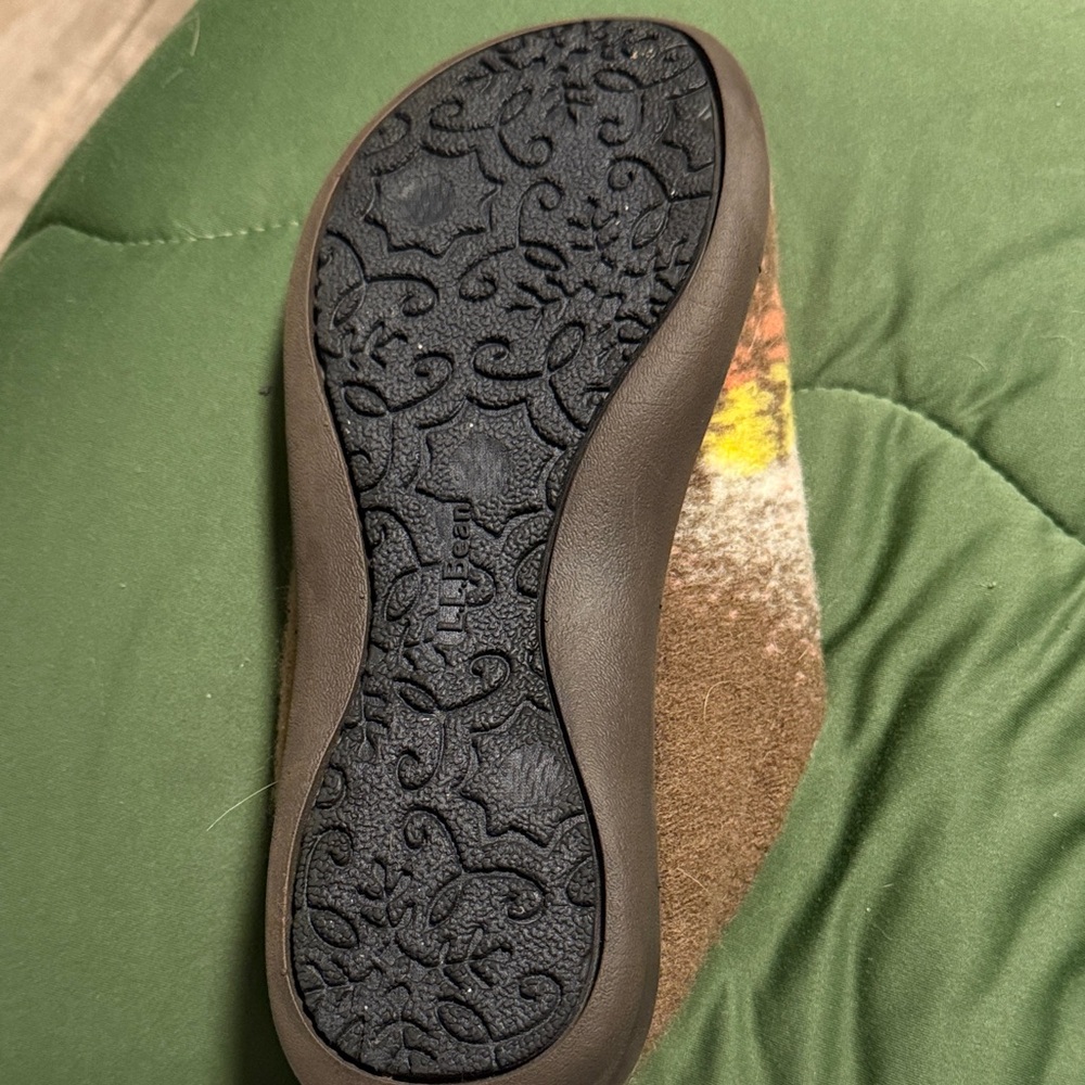 L.L. bean slippers - Picture 2 of 5